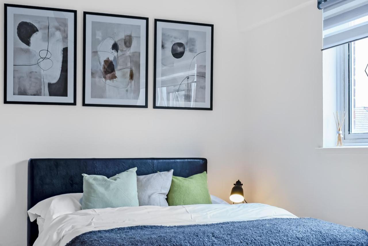 Stylish Excel 3 Bedroom Flat ลอนดอน ภายนอก รูปภาพ