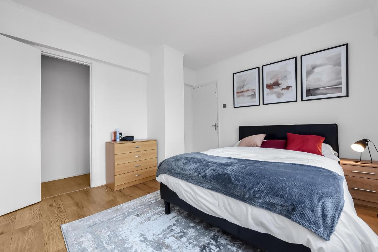 Stylish Excel 3 Bedroom Flat ลอนดอน ภายนอก รูปภาพ